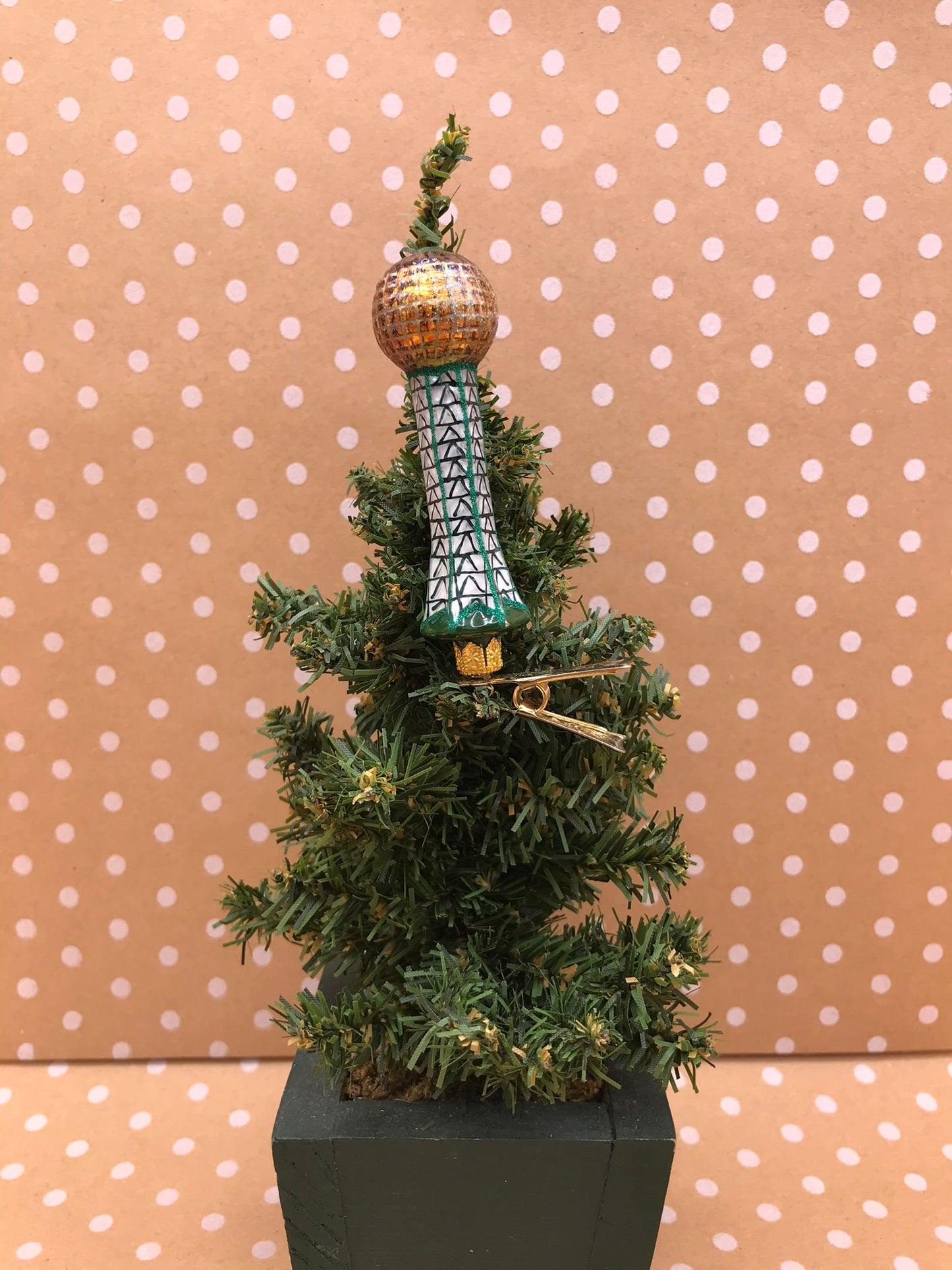 Knoxville Sunsphere Clip Ornament